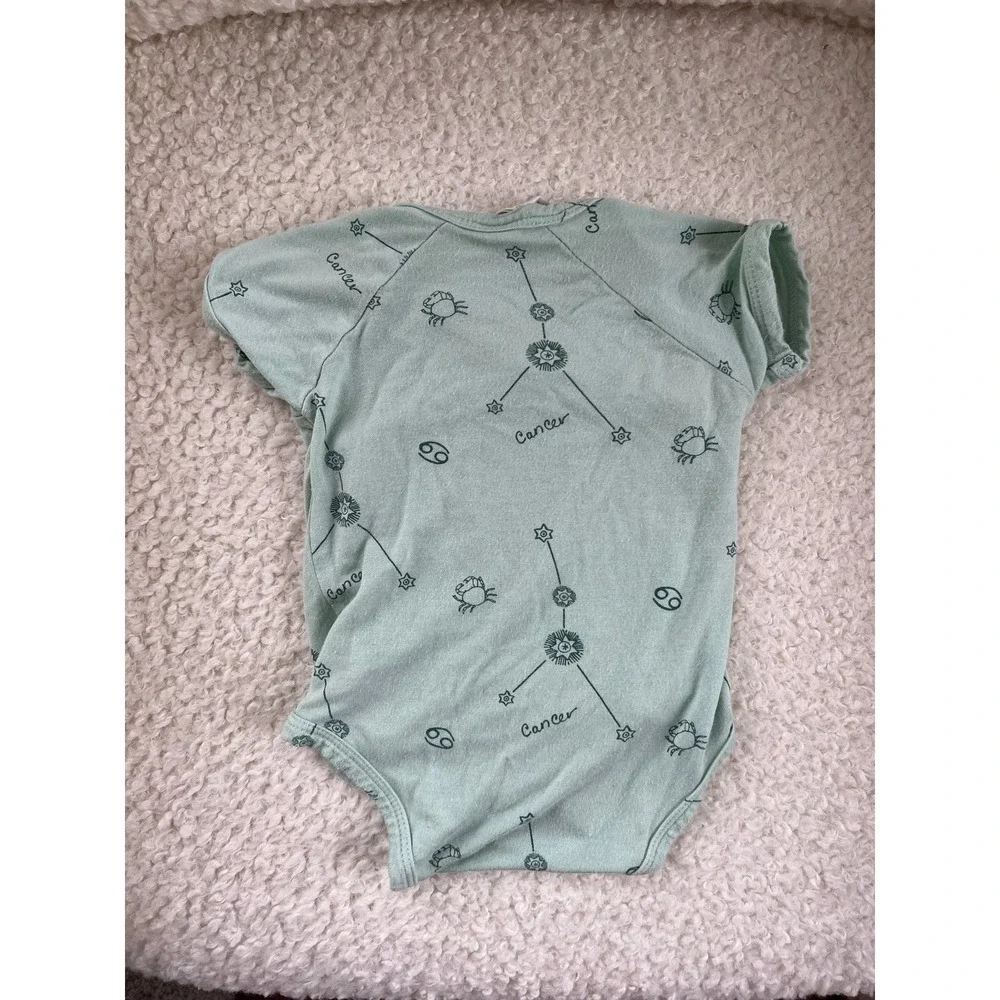 Kate Quinn Astrology Cancer Onesie Bamboo Collection 0-3 Months Unisex